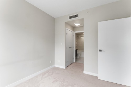 305-4963 Cambie Street, Vancouver, BC 