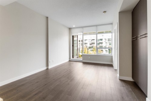305-4963 Cambie Street, Vancouver, BC 