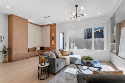1-5459 Forglen Drive, Burnaby, BC 