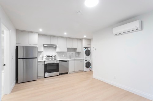 1-5459 Forglen Drive, Burnaby, BC 