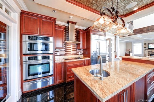 5450 Ash Street , Vancouver, BC V5Z 3G6 5