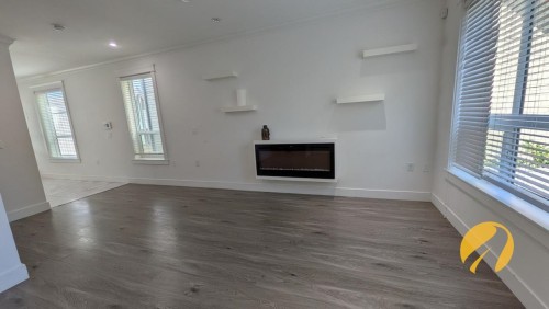 5477 Wales Street , Vancouver, BC V5R 3M9 5