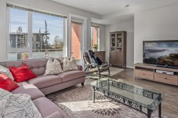 3107 Kent Avenue North Avenue E Vancouver, BC V5S 4Y1