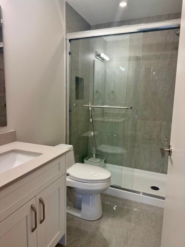 studio-6252 Kitchener Street , Burnaby, BC V5B 2J4 5