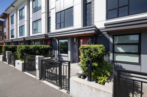 Th103-5370 Crooked Branch Road , Vancouver, BC V6T 0E6 2