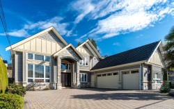 9028 Pinewell Crescent  Richmond, BC V7A 2C6