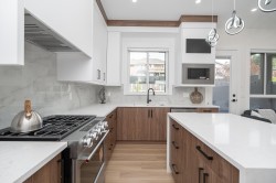 102-1149 Dansey Avenue  Coquitlam, BC V3K 3H5