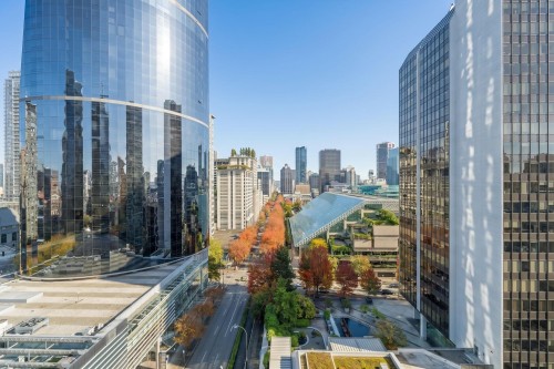 1805-1068 Hornby Street  Vancouver, BC V6Z 2Y7