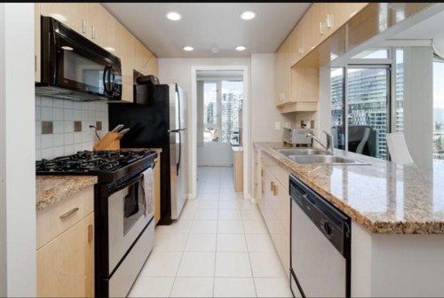 1907-1067 Marinaside Crescent , Vancouver, BC V6Z 3A4 2