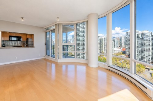 1907-1067 Marinaside Crescent , Vancouver, BC V6Z 3A4 3