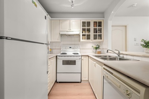 205-5900 Dover Crescent, Richmond, BC 