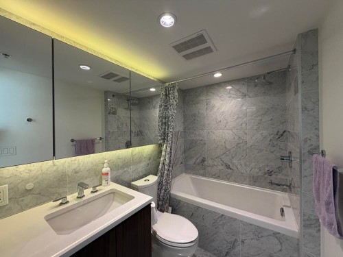 19F-433 Sw Marine Drive , Vancouver, BC V5X 0H5 3