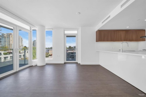 519-6328 No. 3 Road , Richmond, BC V6Y 0L6 2