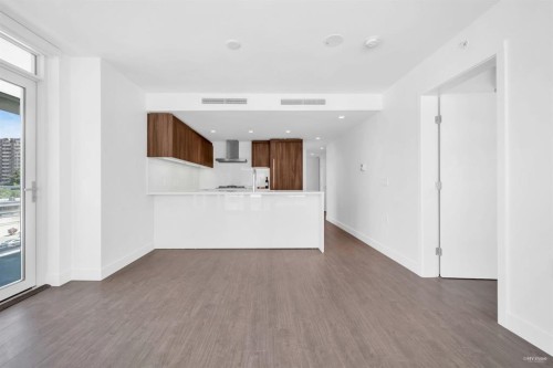 519-6328 No. 3 Road , Richmond, BC V6Y 0L6 4