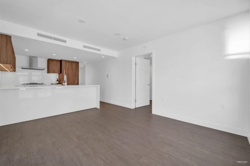 519-6328 No. 3 Road , Richmond, BC V6Y 0L6 5