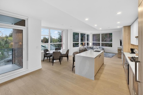 405-423 6th St , West Vancouver, BC V7T 1A4 4