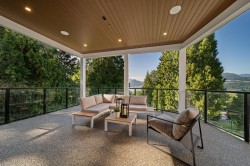 1034 Gatensbury Road  Port Moody, BC V3H 2P2