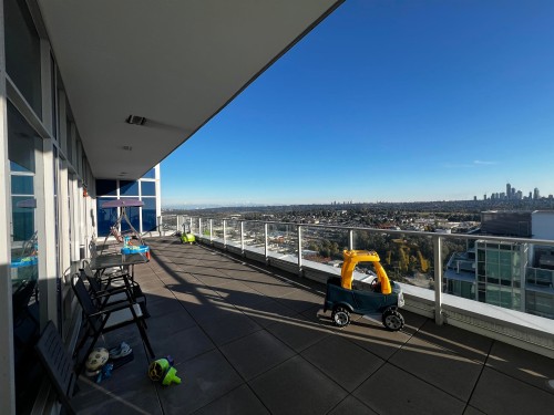 2311 Beta , Burnaby, BC V5C 0M1 2