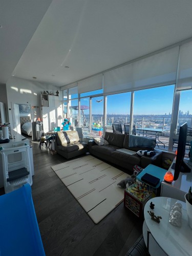 2311 Beta , Burnaby, BC V5C 0M1 3
