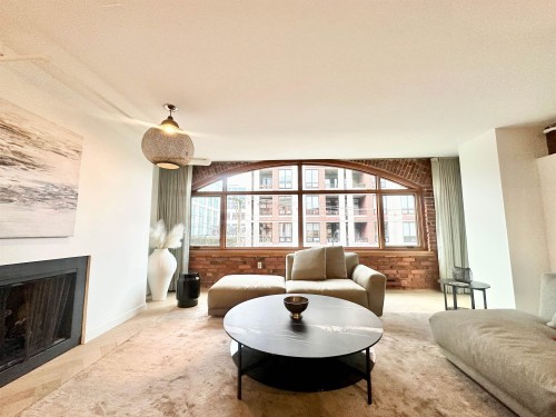 5-4-550 Beatty Street , Vancouver, BC V6B 2L3 4