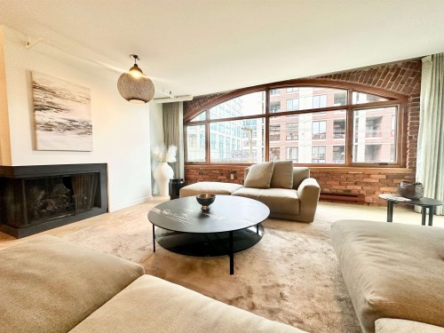 5-4-550 Beatty Street , Vancouver, BC V6B 2L3 5