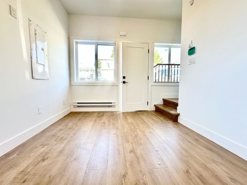 3873 Napier Street , Vancouver, BC V5C 3E6 3