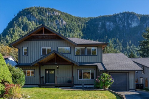 38590 Westway Avenue  Squamish, BC V8B 0W4