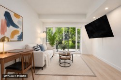 212-2520 Guelph Street  Vancouver, BC V5T 0K7