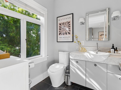 1204 14Th Avenue E, Vancouver, BC 