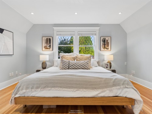 1204 14Th Avenue E, Vancouver, BC 