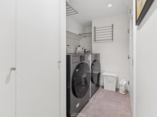 1204 14Th Avenue E, Vancouver, BC 