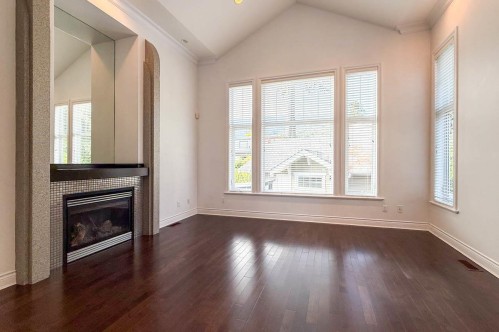 2307 Marine Drive , West Vancouver, BC V7V 1K9 5