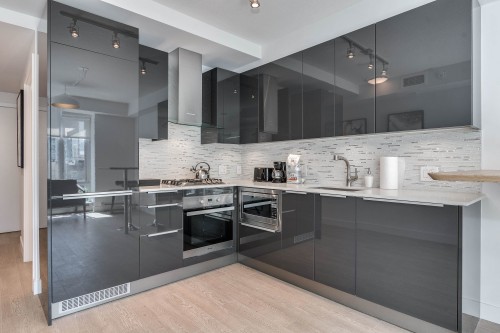 605-1283 Howe Street , Vancouver, BC V6Z 0E3 4