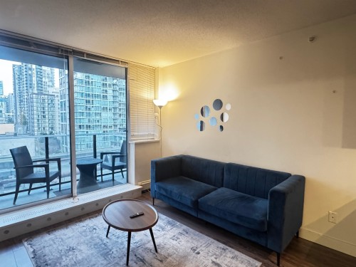 605-1325 Rolston Street , Vancouver, BC V6B 0M2 2