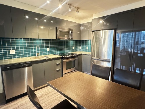 605-1325 Rolston Street , Vancouver, BC V6B 0M2 5