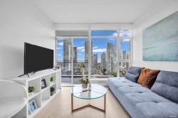 2203-6098 Station Street Burnaby, BC V5H 0H4