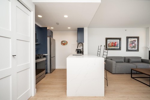906-189 Davie Street , Vancouver, BC V6Z 2Y1 2
