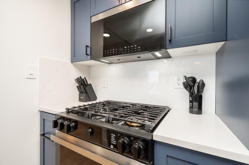 906-189 Davie Street , Vancouver, BC V6Z 2Y1 5