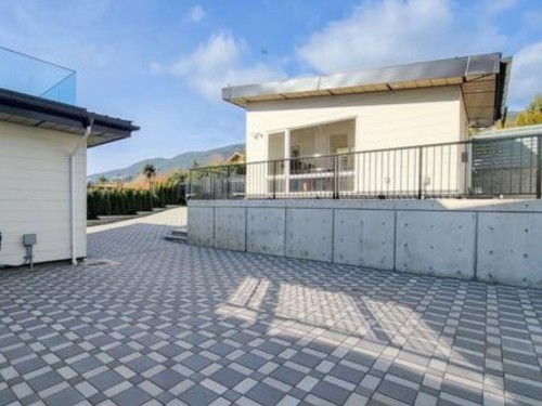 2141 Jefferson Avenue , West Vancouver, BC V7V 2A6 2