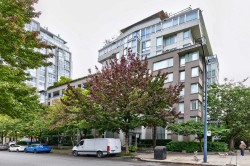 TH108-1288 Marinaside Crescent Vancouver, BC V6Z 2W5