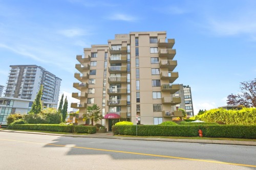 802-2150 Bellevue Avenue , West Vancouver, BC V7V 1C3 2