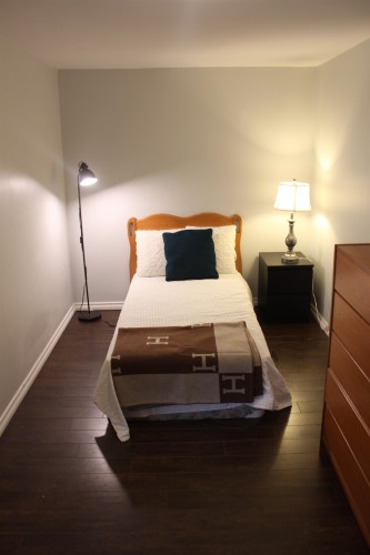 737 Robinson , Coquitlam, BC V3J 4E9 5