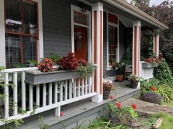 324 Tenth Street New Westminster, BC V3M 3Y5