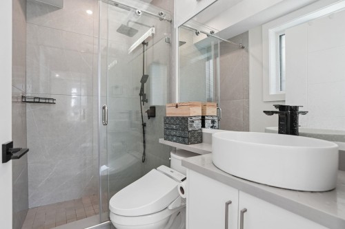 72 57Th Avenue E, Vancouver, BC 