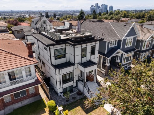 72 57Th Avenue E, Vancouver, BC 