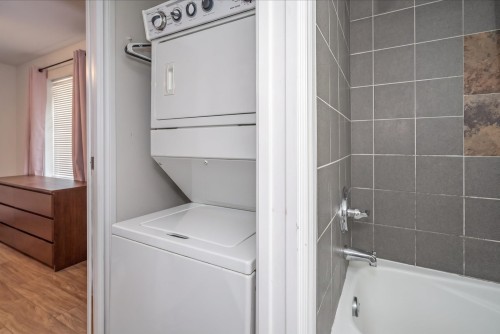 251 Douglas Crescent, Richmond, BC 