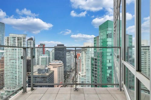 3X05-1077 Cordova Street W, Vancouver, BC V6C 2C6 2