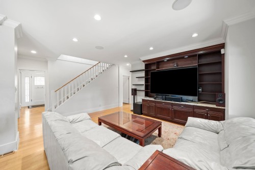 2896 38Th Avenue W, Vancouver, BC 
