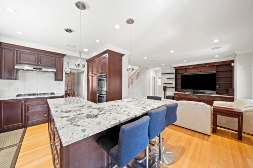 2896 38Th Avenue W, Vancouver, BC 