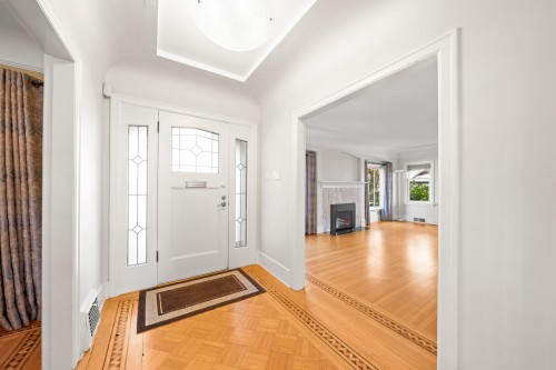 2896 38Th Avenue W, Vancouver, BC 